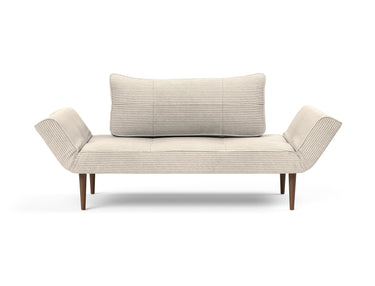 Zeal Styletto daybed i 594 Corduroy Ivory, set forfra