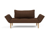 Zeal Bow daybed i 359 Taura Cappuccino, set forfra