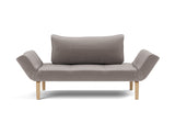 Zeal Bow daybed i 418 Esina Truffle, set forfra
