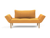 Zeal Bow daybed i 536 Bouclé Ochre, set forfra