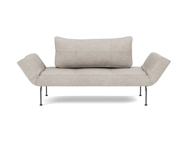 Zeal Laser daybed i 471 Yuveno Sand, set forfra
