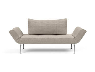Zeal Laser daybed i 579 Kenya Gravel, set forfra