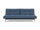 Splitback Eik sovesofa i 302 Weda Blue, set forfra