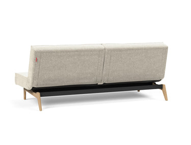 Splitback Eik sovesofa i 357 Taura Off White, set skråt bagfra