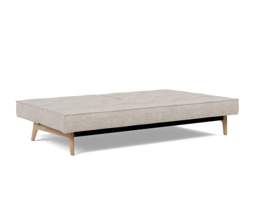 Splitback Eik sovesofa i 471 Yuveno Sand, slået ud til seng