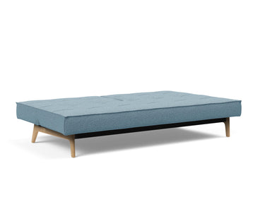 Splitback Eik sovesofa i 525 Mixed Dance Light Blue, slået ud til seng