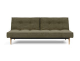 Splitback Styletto Light Wood sovesofa i 316 Cordufine Pine Green, set forfra