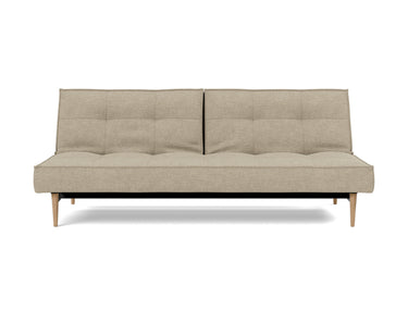 Splitback Styletto Light Wood sovesofa i 356 Taura Sand, set forfra