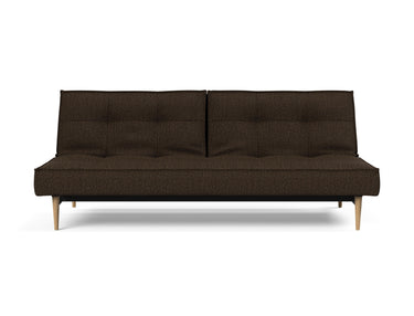 Splitback Styletto Light Wood sovesofa i 358 Taura Chocco, set forfra