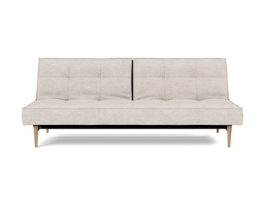 Splitback Styletto Light Wood sovesofa i 470 Yuveno Natural, set forfra
