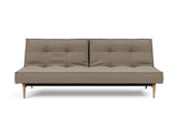 Splitback Styletto Light Wood sovesofa i 850 Mahoga Caramel, set forfra