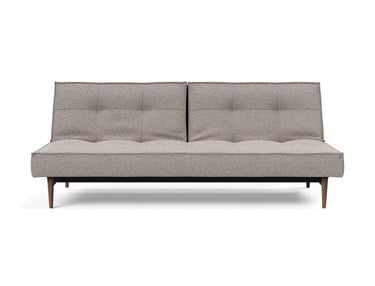 Splitback Styletto Dark Wood sovesofa i 321 Corocco Warm Grey, set forfra