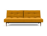 Splitback Styletto Dark Wood sovesofa i 507 Elegance Burned Curry, set forfra