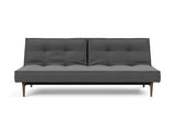 Splitback Styletto Dark Wood sovesofa i 852 Mahoga Seal Grey, set forfra