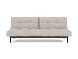 Splitback Styletto Black Wood sovesofa i 471 Yuveno Sand, set forfra