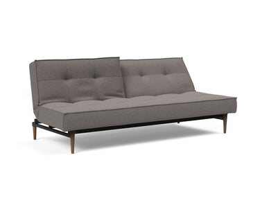 Splitback Styletto Dark Wood sovesofa i 521 Mixed Dance Grey, med den ene ryghalvdel lænet tilbage