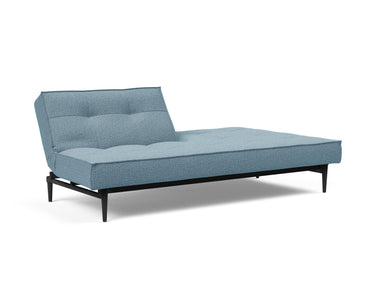 Splitback Styletto Black Wood sovesofa i 525 Mixed Dance Light Blue, med den ene ryghalvdel lagt ned