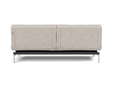 Splitback Chrome sovesofa i 471 Yuveno Sand, set bagfra