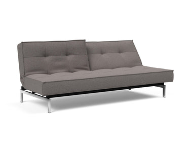 Splitback Chrome sovesofa i 521 Mixed Dance Grey, med den ene ryghalvdel lænet tilbage