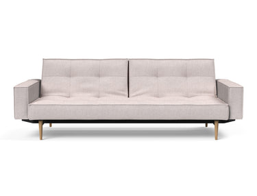Splitback Styletto Light Wood sovesofa med armlæn i 300 Weda Sand, set forfra
