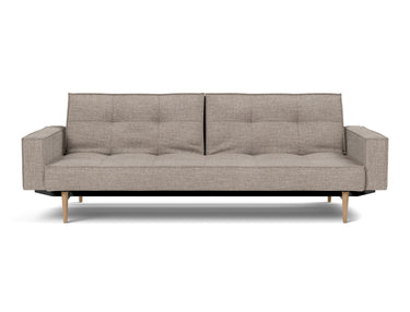 Splitback Styletto Light Wood sovesofa med armlæn i 472 Yuveno Warm Grey, set forfra