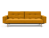 Splitback Styletto Light Wood sovesofa med armlæn i 507 Elegance Burned Curry, set forfra