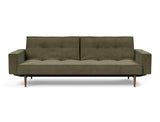 Splitback Styletto Dark Wood sovesofa med armlæn i 316 Cordufine Pine Green, set forfra