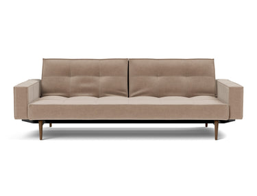 Splitback Styletto Dark Wood sovesofa med armlæn i 417 Esina Mocha, set forfra