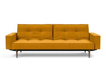 Splitback Styletto Dark Wood sovesofa med armlæn i 507 Elegance Burned Curry, set forfra