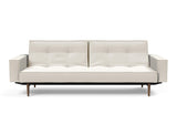 Splitback Styletto Dark Wood sovesofa med armlæn i 531 Bouclé Off White, set forfra