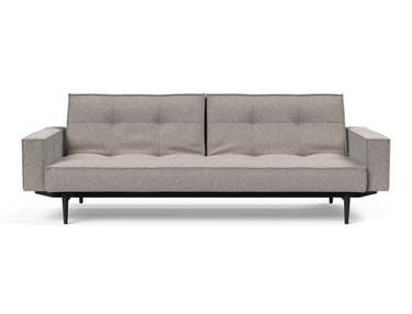 Splitback Styletto Black Wood sovesofa med armlæn i 321 Corocco Warm Grey, set forfra