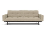 Splitback Styletto Black Wood sovesofa med armlæn i 356 Taura Sand, set forfra