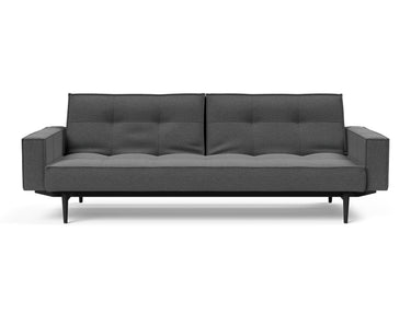 Splitback Styletto Black Wood sovesofa med armlæn i 852 Mahoga Seal Grey, set forfra