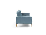 Splitback Styletto Light Wood sovesofa med armlæn i 525 Mixed Dance Light Blue, set fra siden