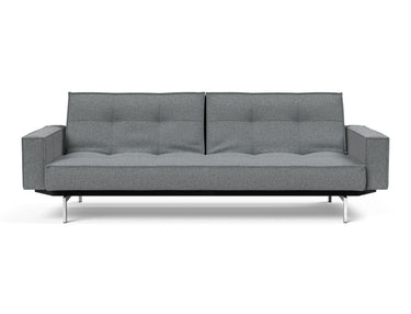 Splitback Chrome sovesofa med armlæn i 320 Corocco Shadow Grey, set forfra