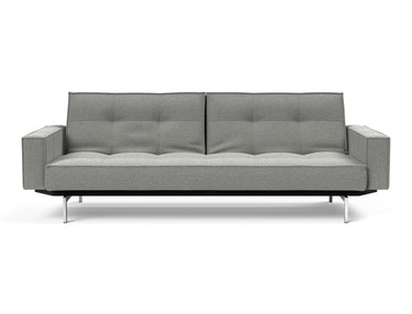 Splitback Chrome sovesofa med armlæn i 853 Mahoga Dove Grey, set forfra