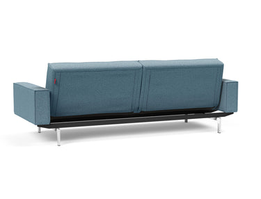 Splitback Chrome sovesofa med armlæn i 525 Mixed Dance Light Blue, set skråt bagfra