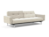 Splitback Chrome sovesofa med armlæn i 357 Taura Off White, med den ene ryghalvdel lænet tilbage