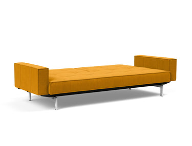 Splitback Chrome sovesofa med armlæn i 507 Elegance Burned Curry, slået ud til seng