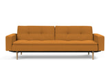 Dublexo Styletto Light Wood sovesofa med armlæn i 893 Mozart Masala, set forfra