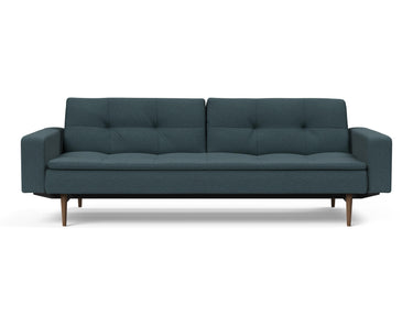 Dublexo Styletto Dark Wood sovesofa med armlæn i 851 Mahoga Dark Blue, set forfra