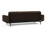 Dublexo Styletto Black Wood sovesofa med armlæn i 358 Taura Chocco, set skråt bagfra