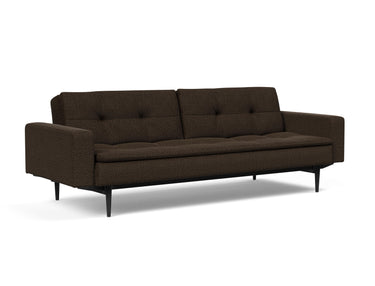 Dublexo Styletto Black Wood sovesofa med armlæn i 358 Taura Chocco, set skråt forfra