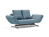 Ghia Chrome daybed i 525 Mixed Dance Light Blue, set skråt forfra