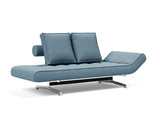 Ghia Chrome daybed i 525 Mixed Dance Light Blue, med den ene side sænket