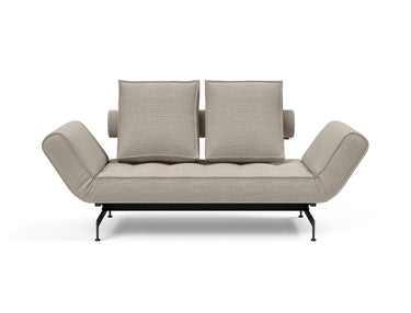 Ghia Laser daybed i 579 Kenya Gravel, set forfra