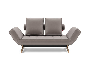 Ghia Wood daybed i 418 Esina Truffle, set forfra