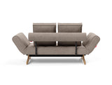 Ghia Wood daybed i 318 Cordufine Beige, set bagfra