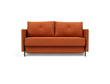 Cubed 140 sovesofa med armlæn i 412 Esina Rust Orange, set forfra