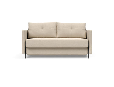 Cubed 140 sovesofa med armlæn i 586 Phobos Latte, set forfra